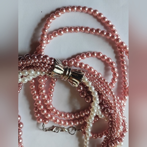 Kissaka Twisted Pearl Magnetic Closure Dual Strand Pink Necklace Set of 2 Barbie - Picture 8 of 11